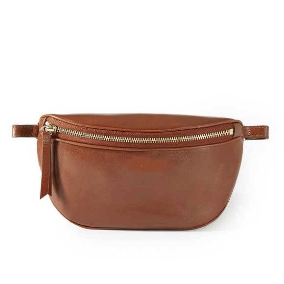 NWOT MARK & GRAHAM 100% LEATHER CROSSBODY SLING BAG IN HAZELNUT